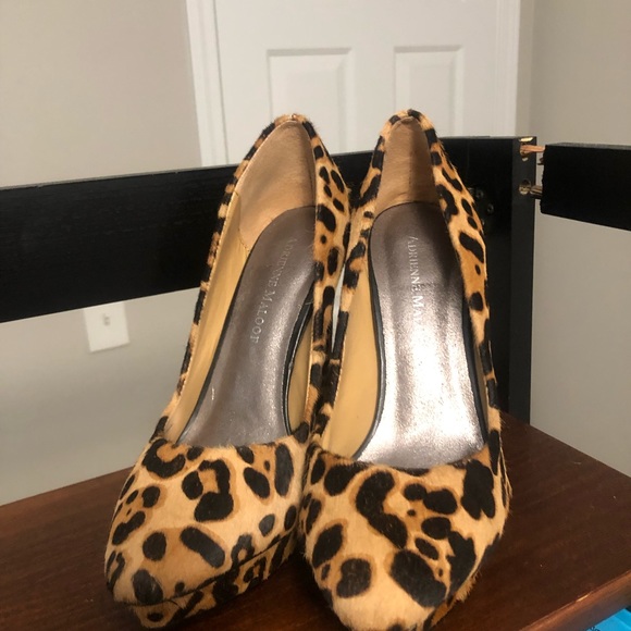 Cheetah print heels - Picture 4 of 4